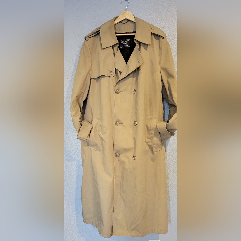 VINTAGE 500 MEN'S TRENCH COAT SIZE 44 L KHAKI COLOR ZIP OUT LINING